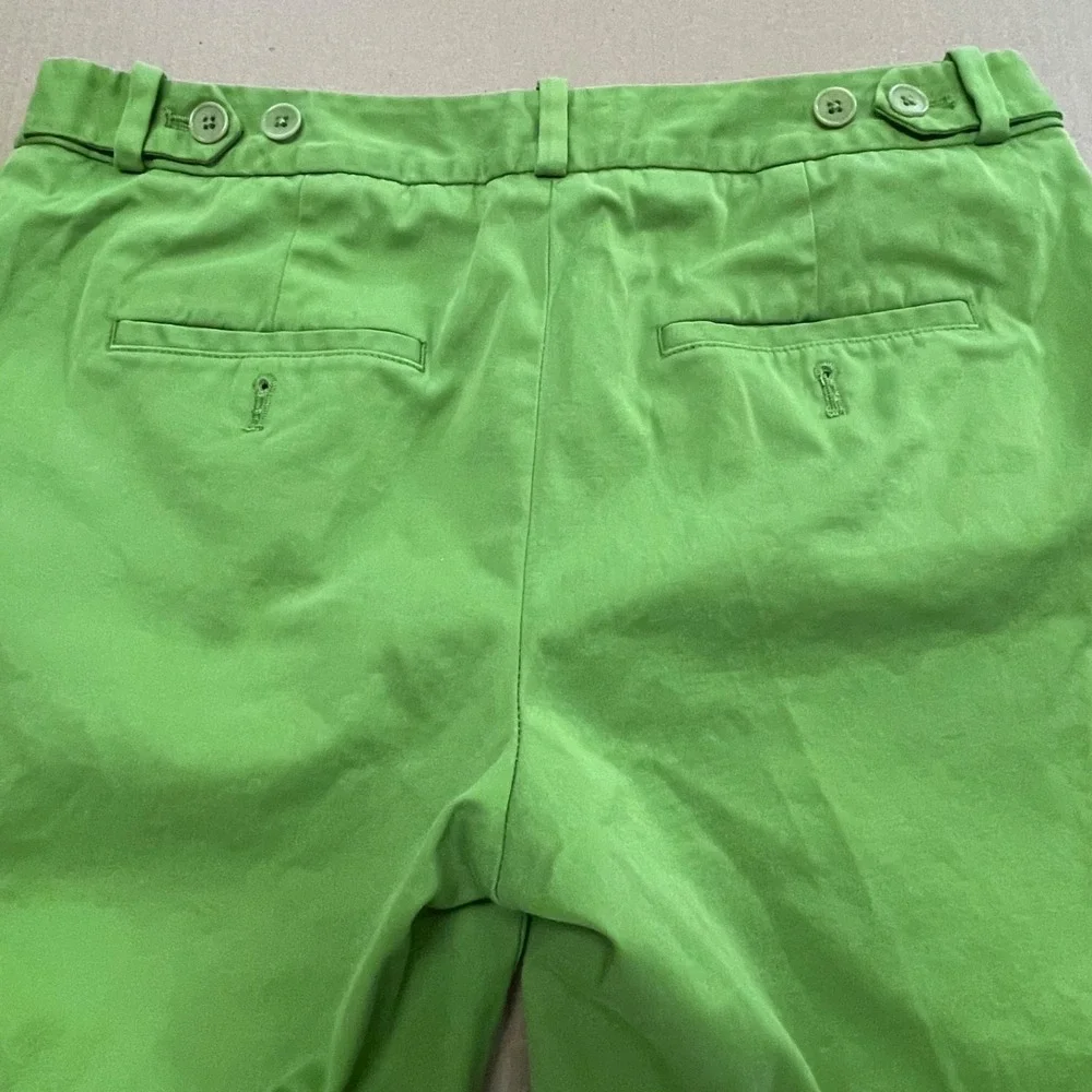 Talbots Women's Petite‎ 4P Green Flat Front Chino Shorts Cotton Blend Stretch